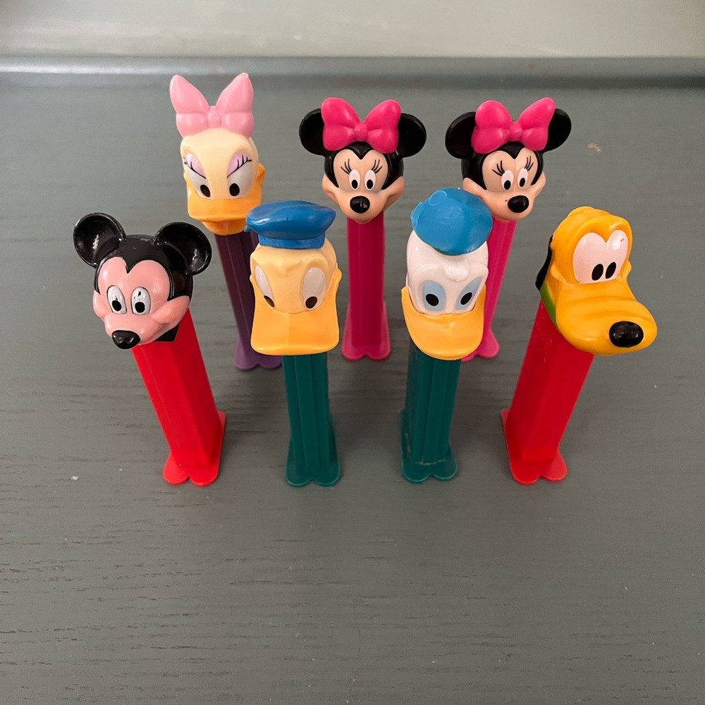 Lot of 11 Vintage 1990’s Pez Dispensers